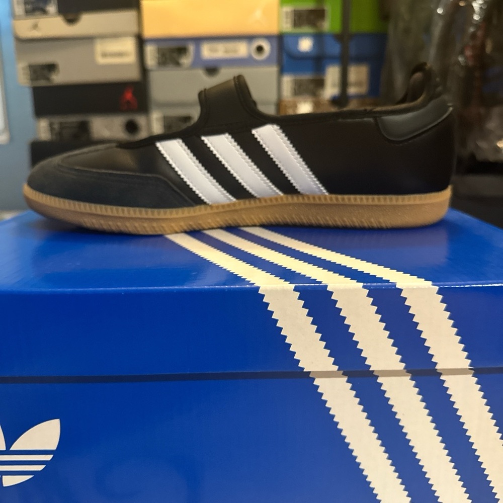 Adidas Samba Black Leather Sneakers - Picture 5 of 8